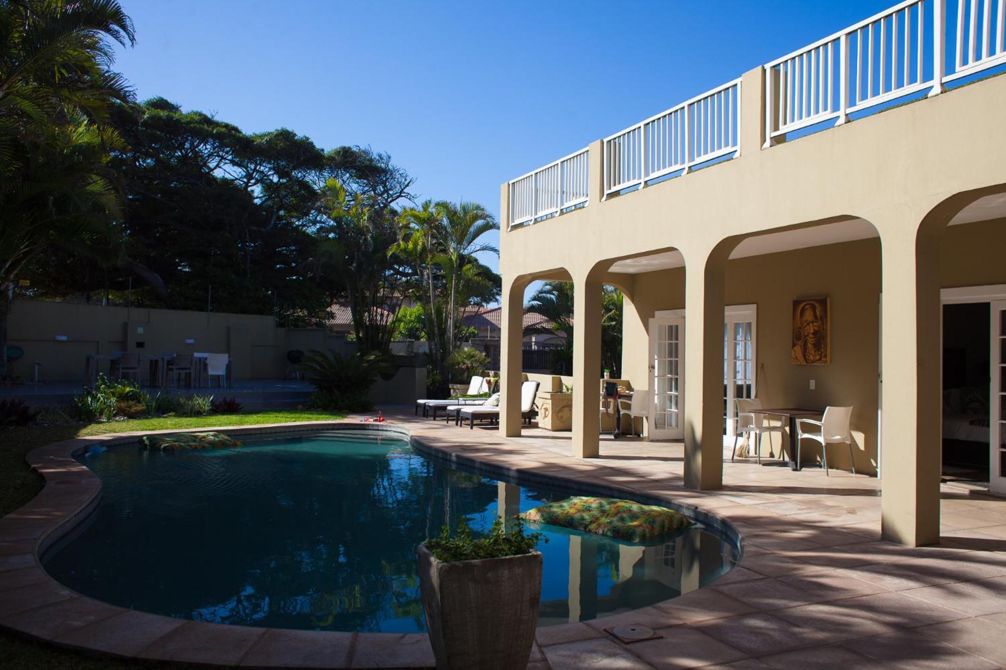 Caza Beach Guesthouse Durban Exterior photo